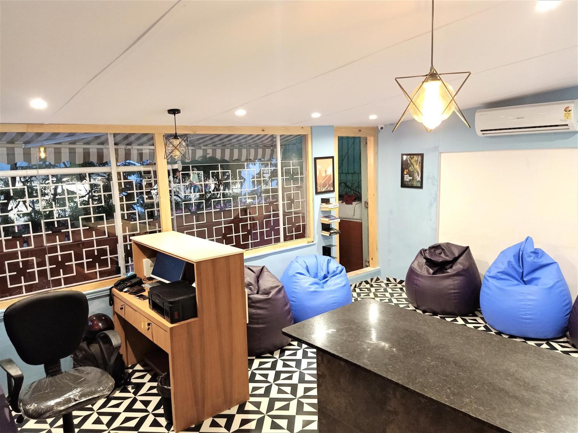 Stay Villa Hostel For Male And Female Мумбаи Экстерьер фото