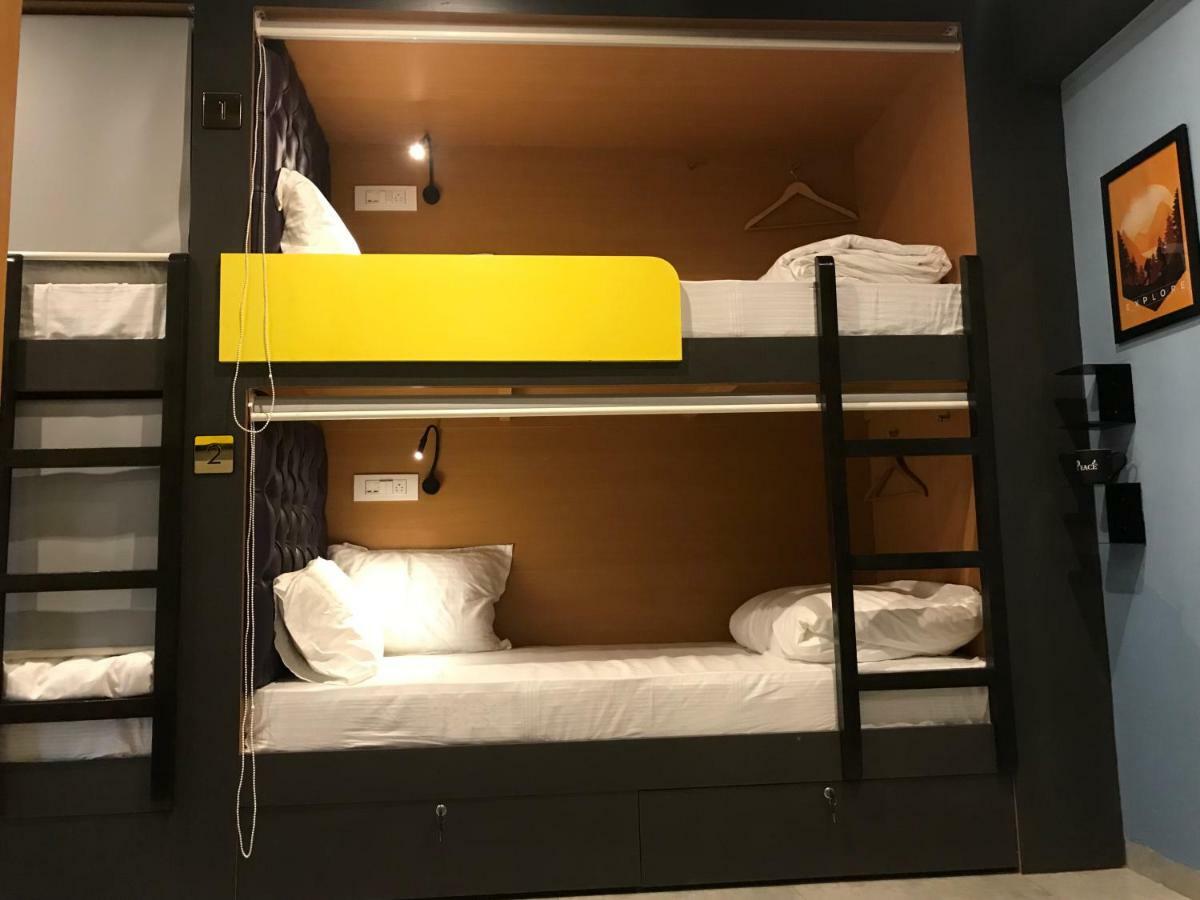Stay Villa Hostel For Male And Female Мумбаи Экстерьер фото